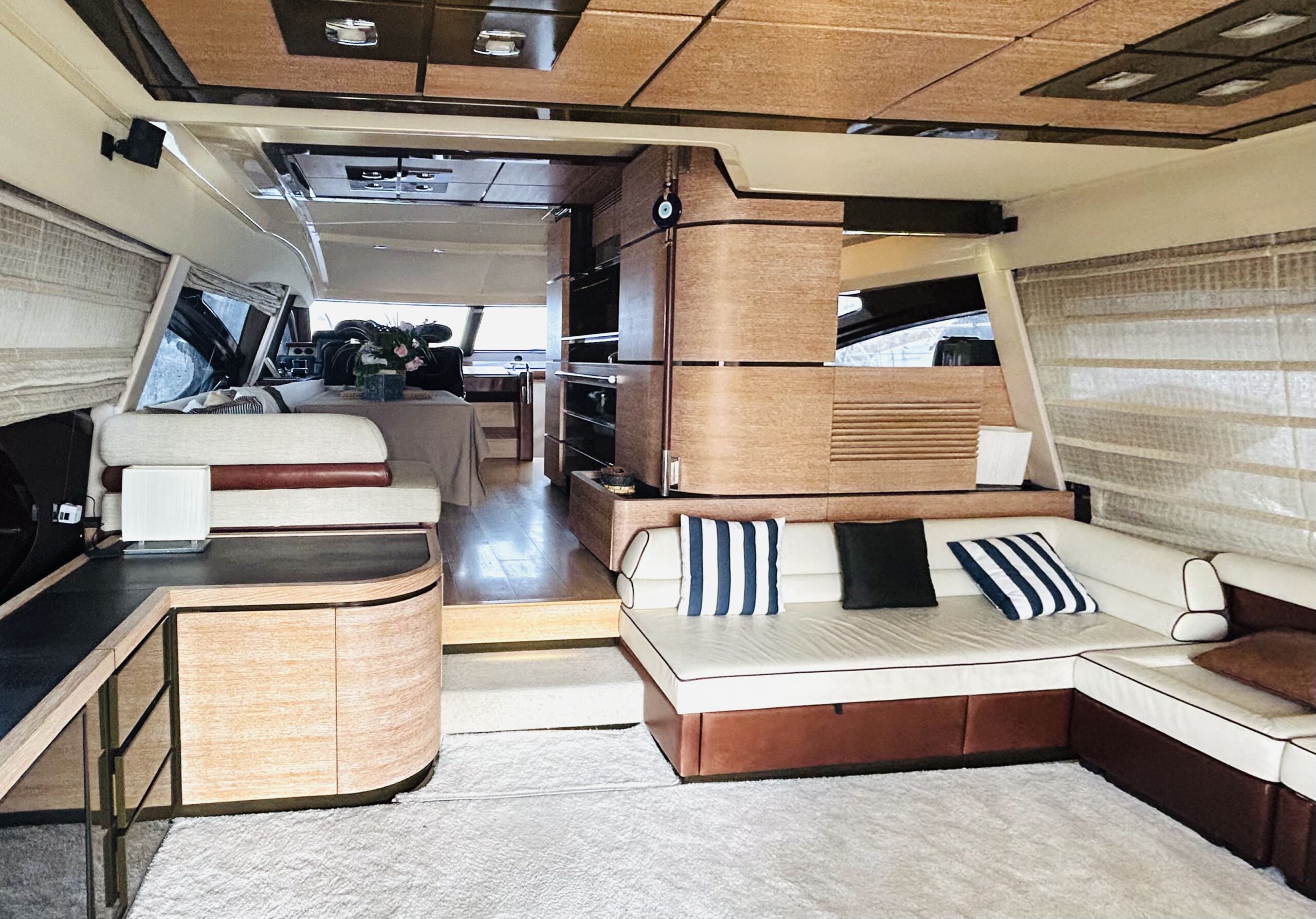 Azimut 70 Fly