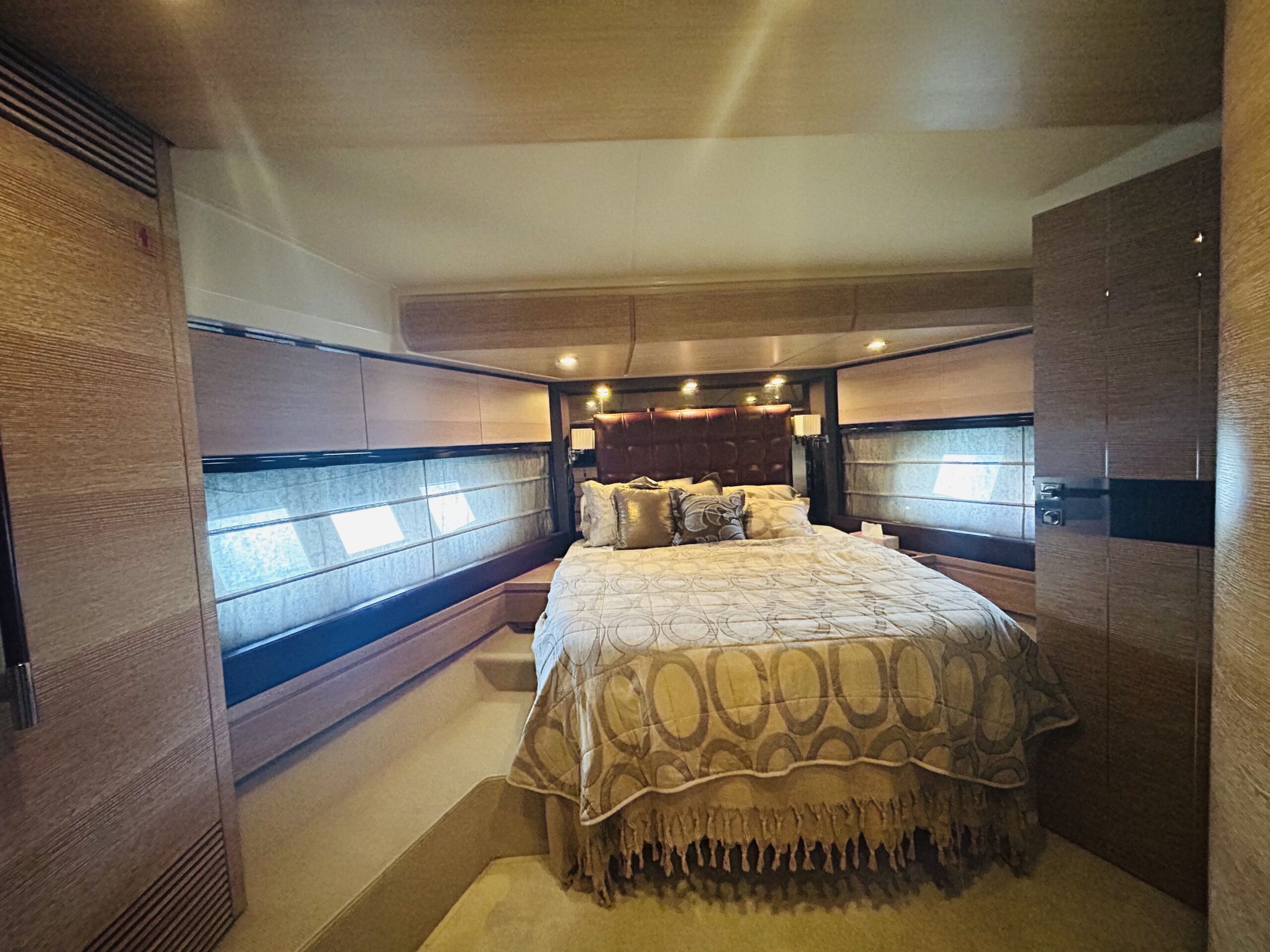 Azimut 70 Fly