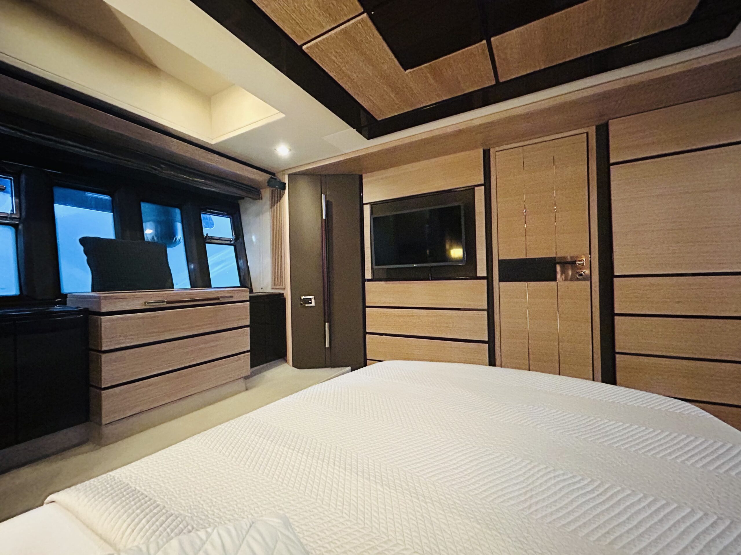 Azimut 70 Fly