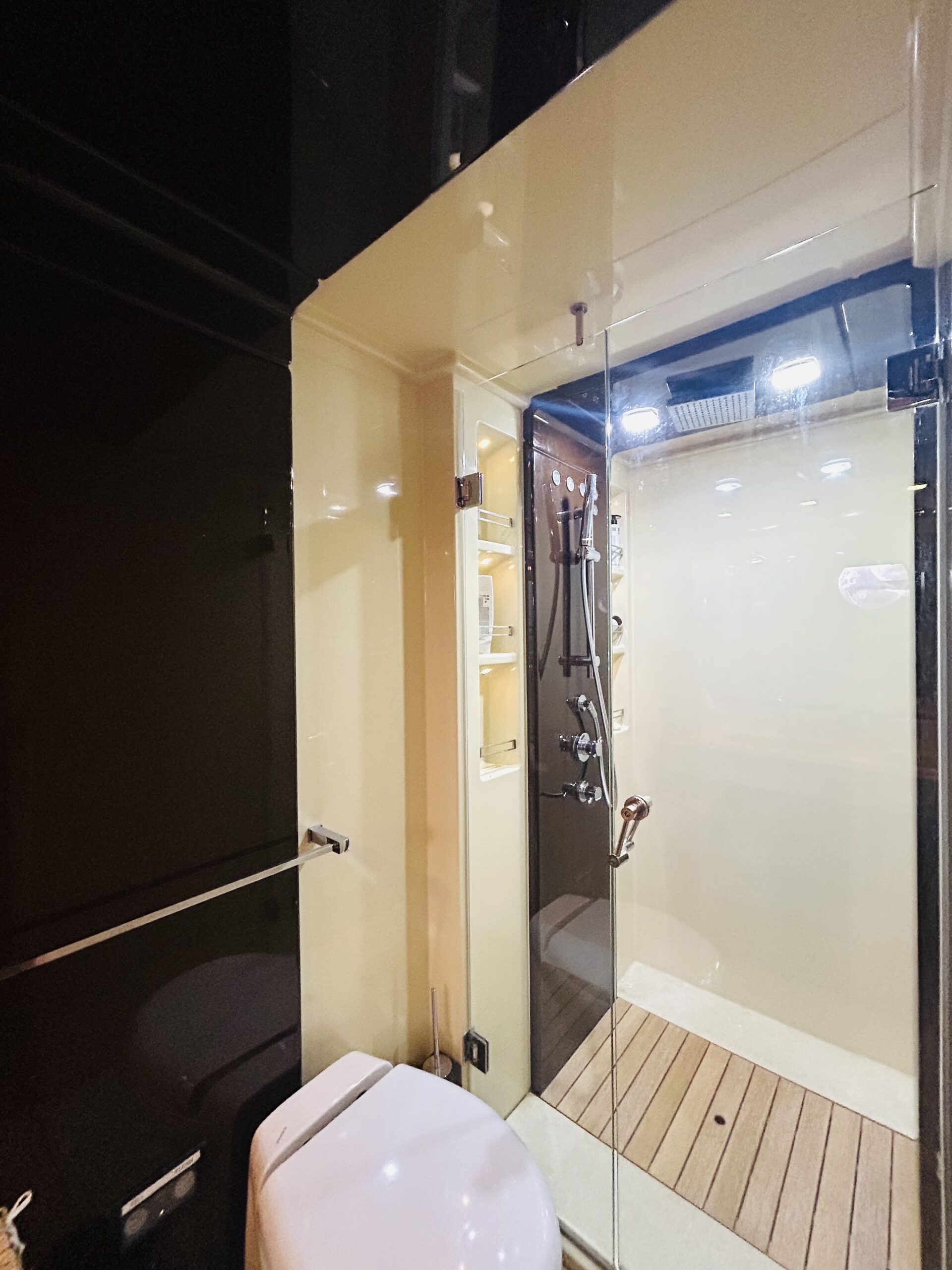 Azimut 70 Fly