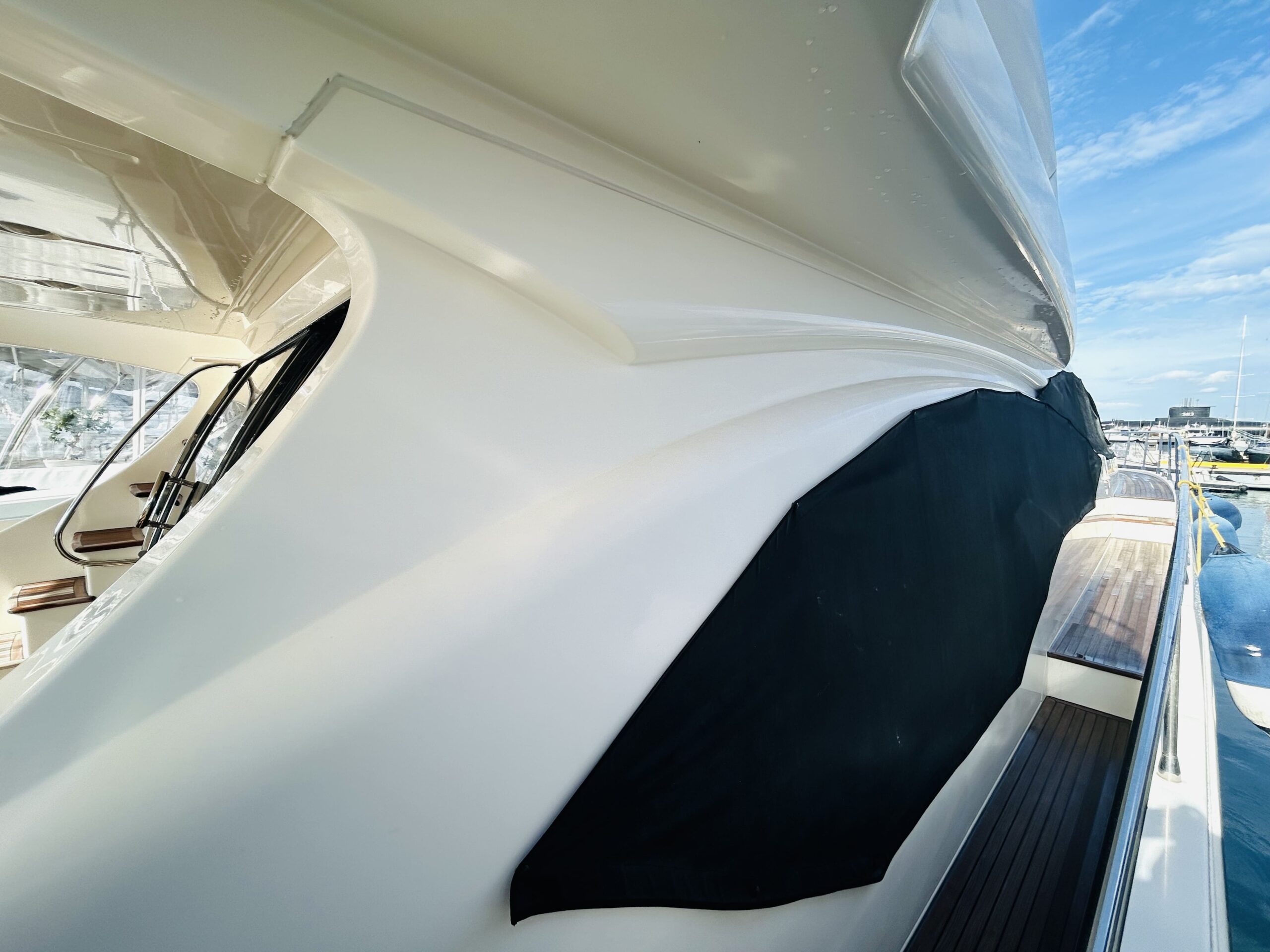 Azimut 70 Fly