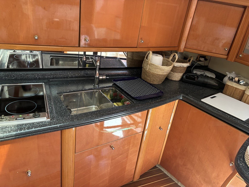 Sealine S48
