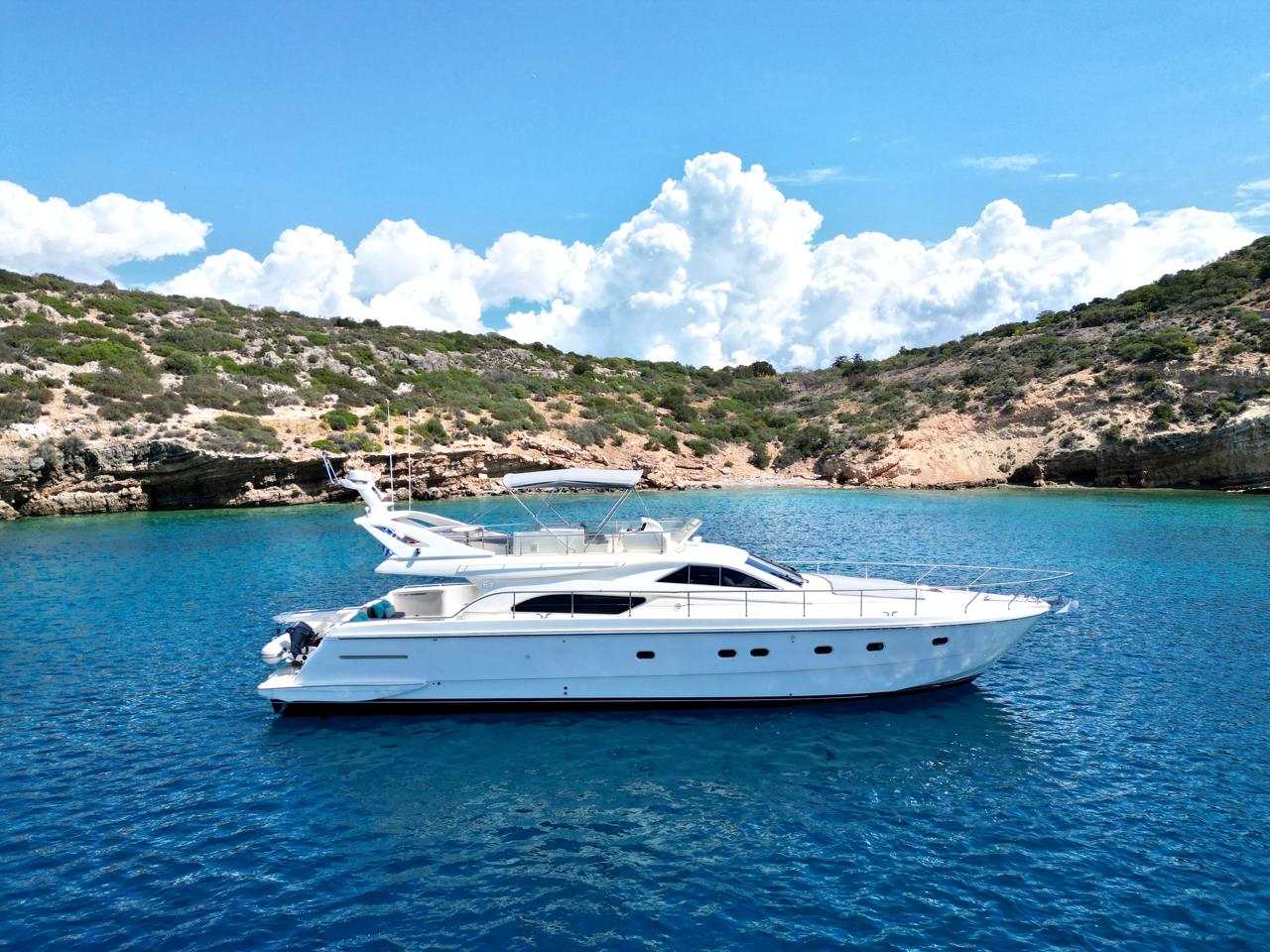 Ferretti 57