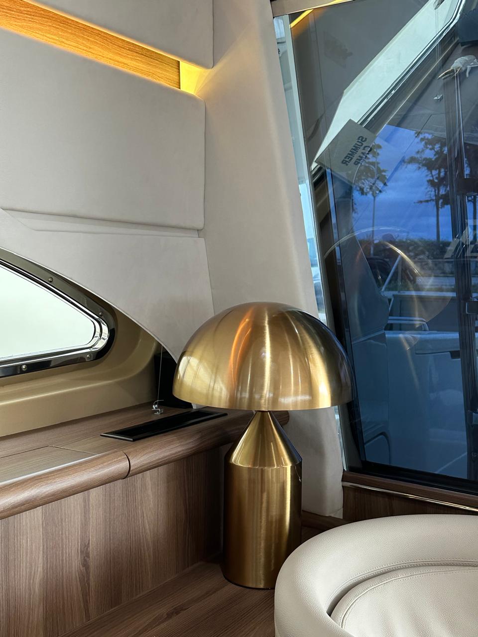 Ferretti 57