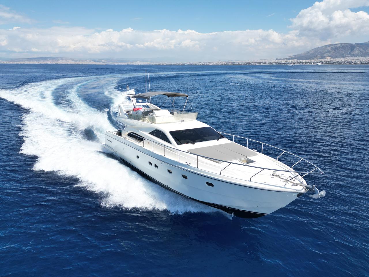 Ferretti 57