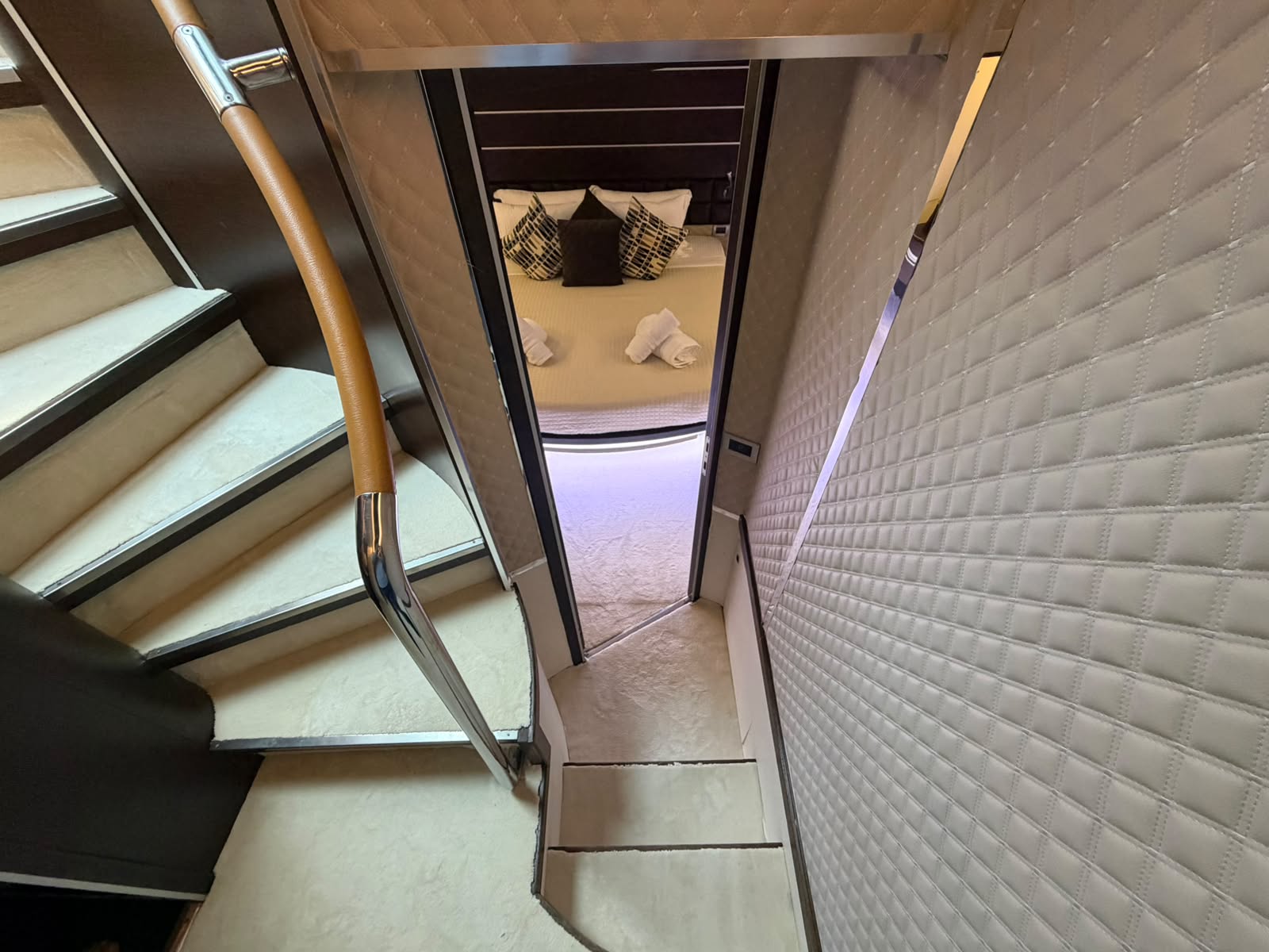 Azimut 86S