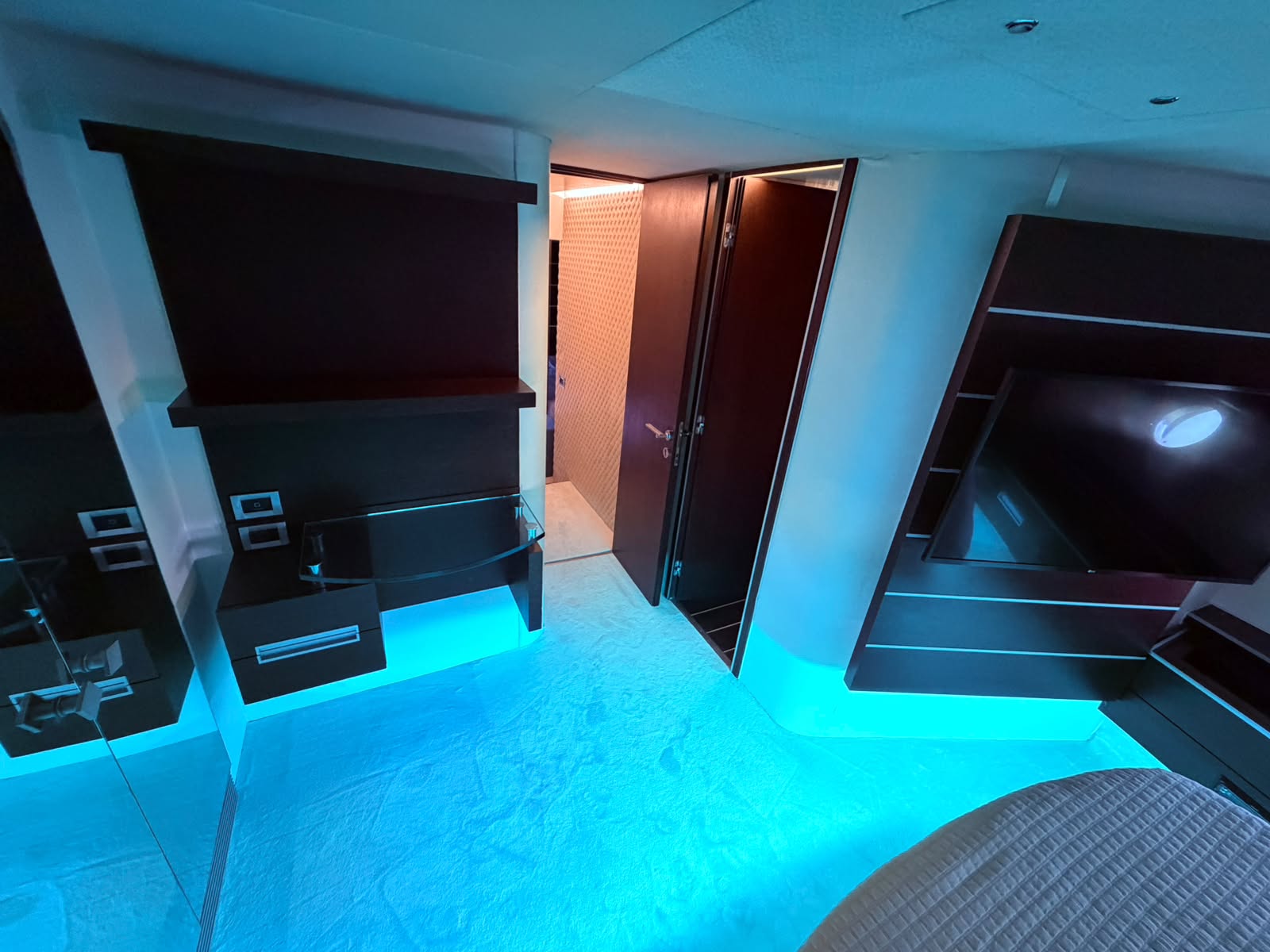 Azimut 86S