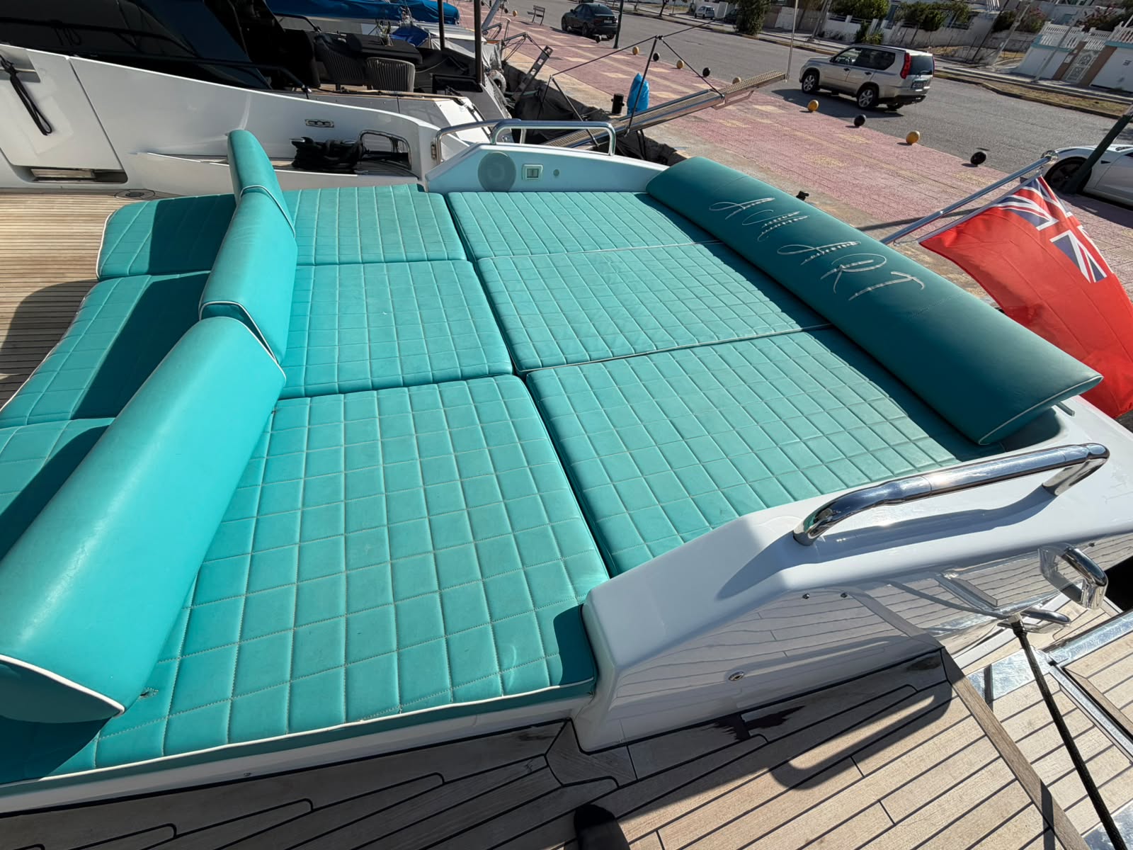 Azimut 86S