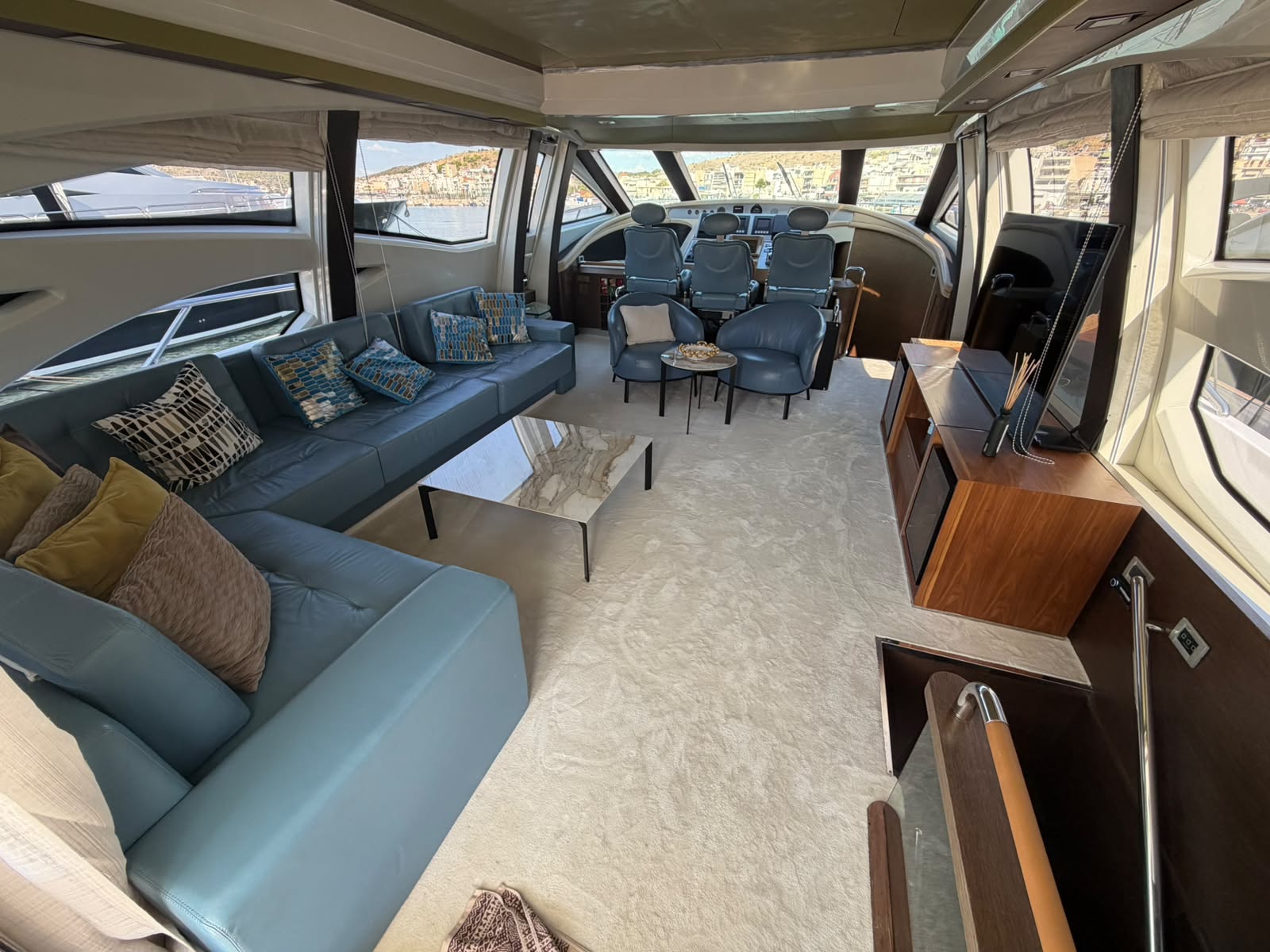 Azimut 86S