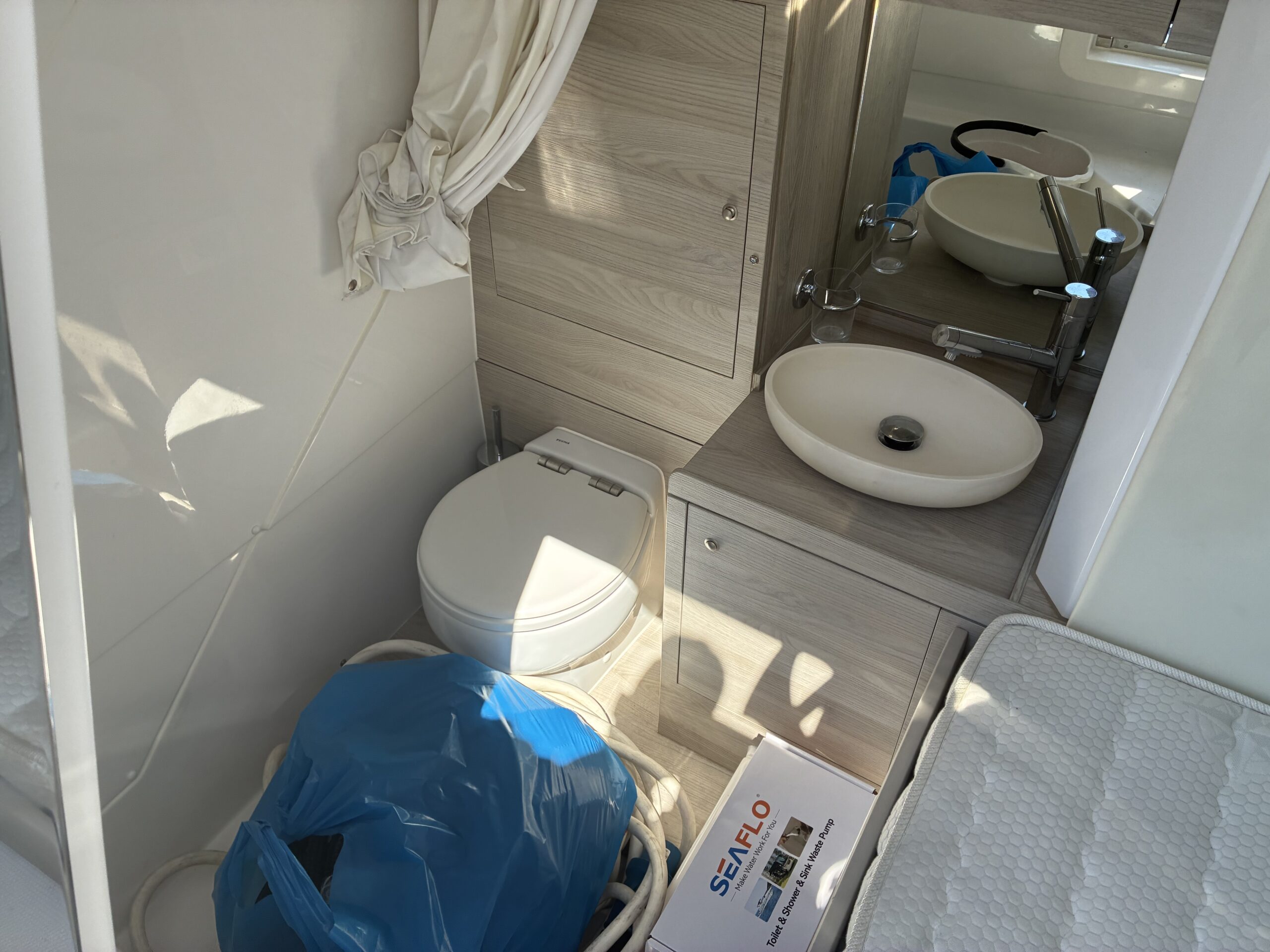 Azimut 53