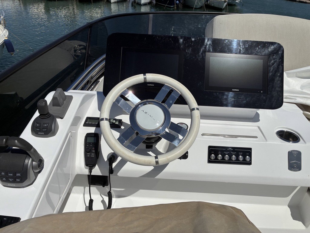 Azimut 53