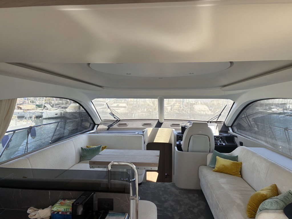 Azimut 53