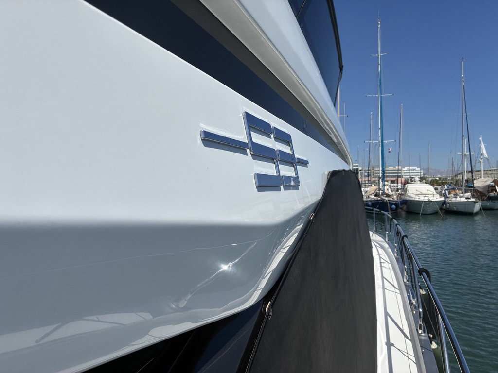 Azimut 53