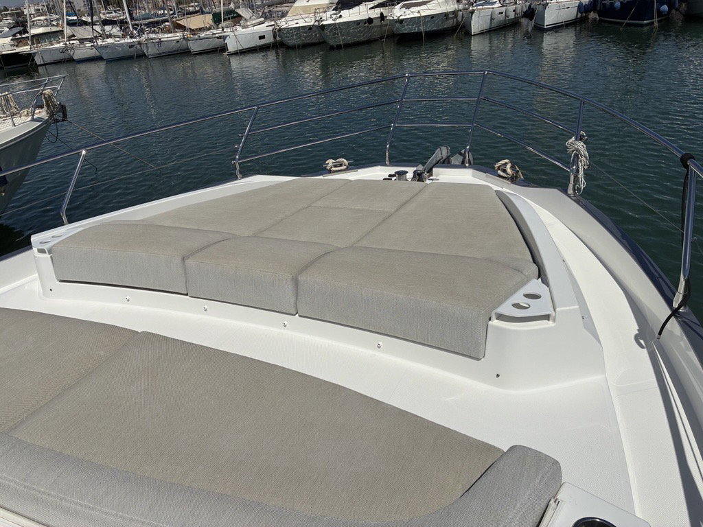 Azimut 53