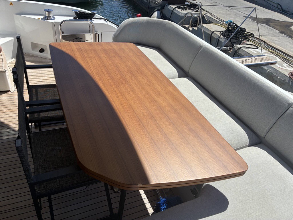 Azimut 53