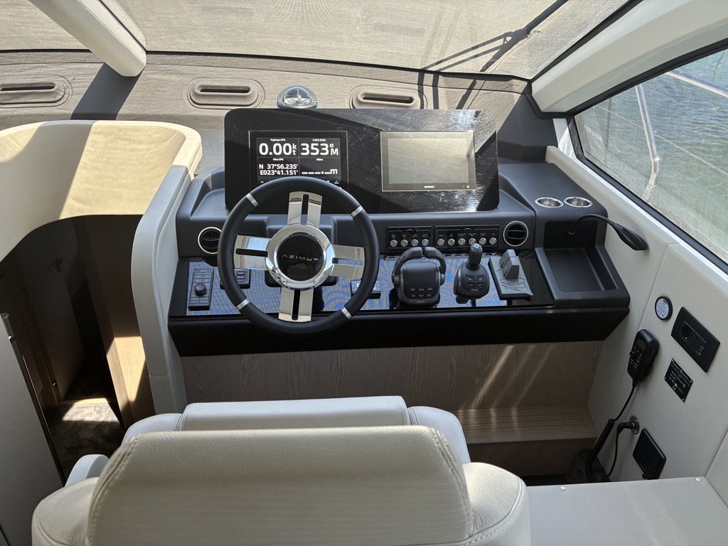 Azimut 53
