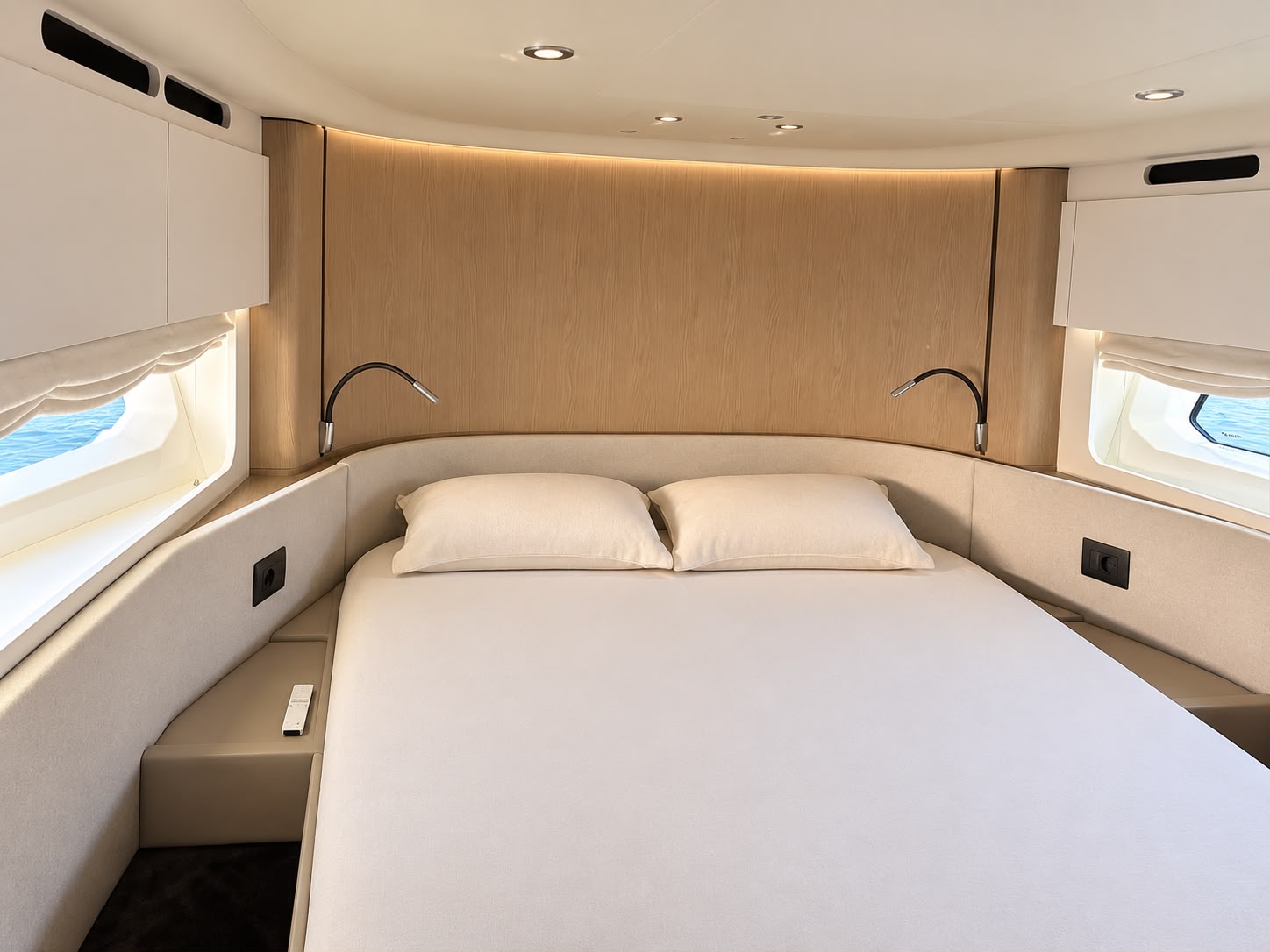 Azimut 53
